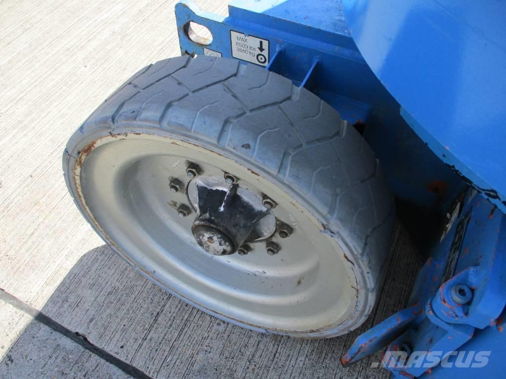 JLG E 300 AJP (180) Nacele cu brat telescopic