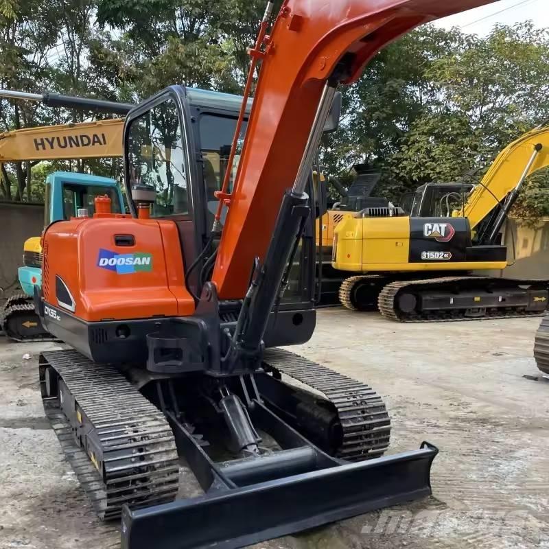 Doosan DX55-9C Mini excavatoare < 7t