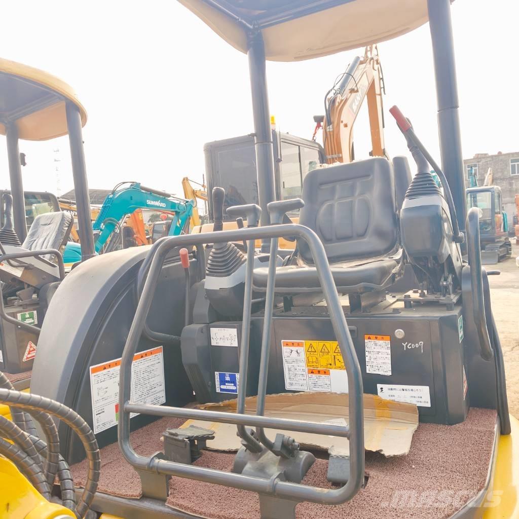 Komatsu PC30MR Mini excavatoare < 7t