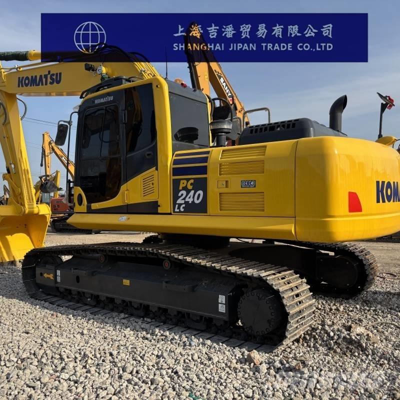 Komatsu PC 240 Excavatoare pe șenile
