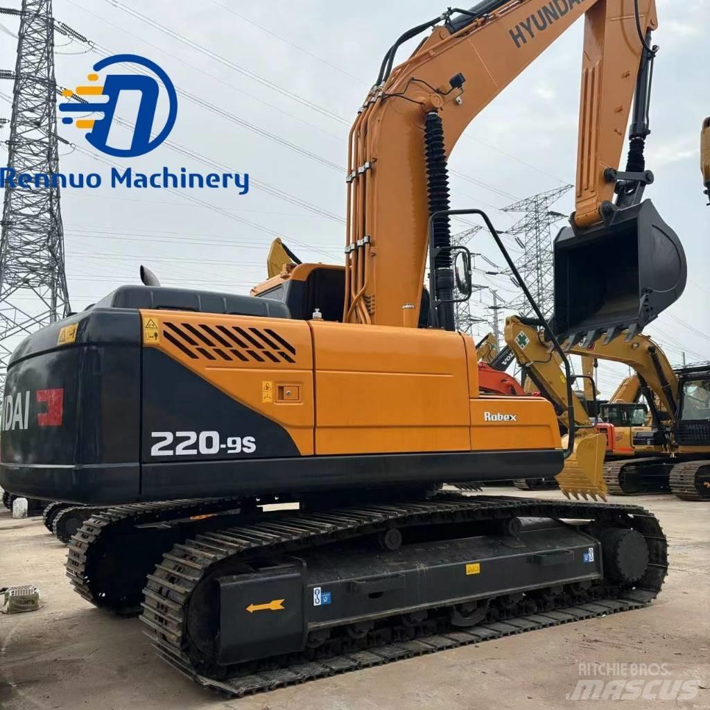 Hyundai R220LC-9S Excavatoare pe șenile
