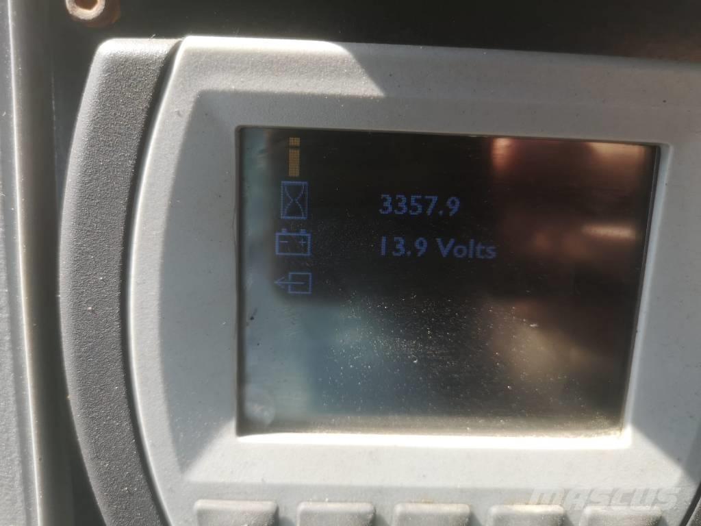 JCB 100 C Excavatoare 7t - 12t