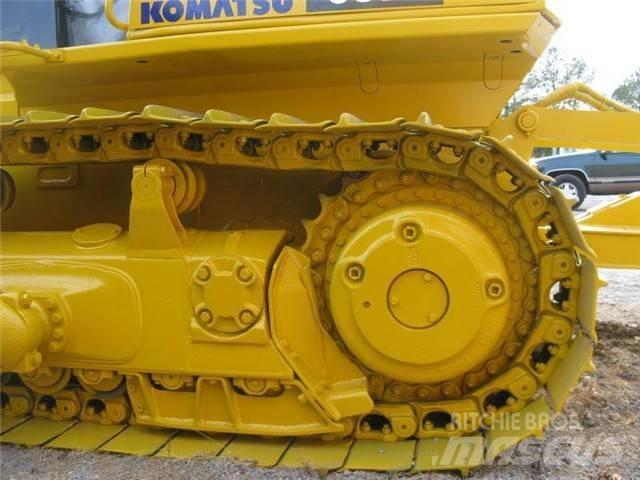 Komatsu D 65 EX Buldozere pe senile