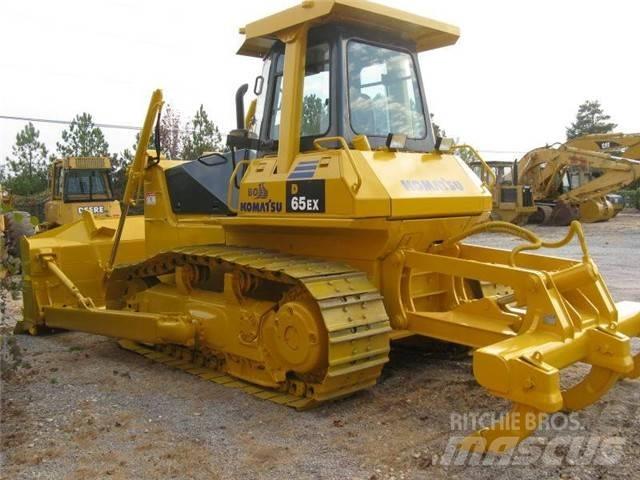 Komatsu D 65 EX Buldozere pe senile