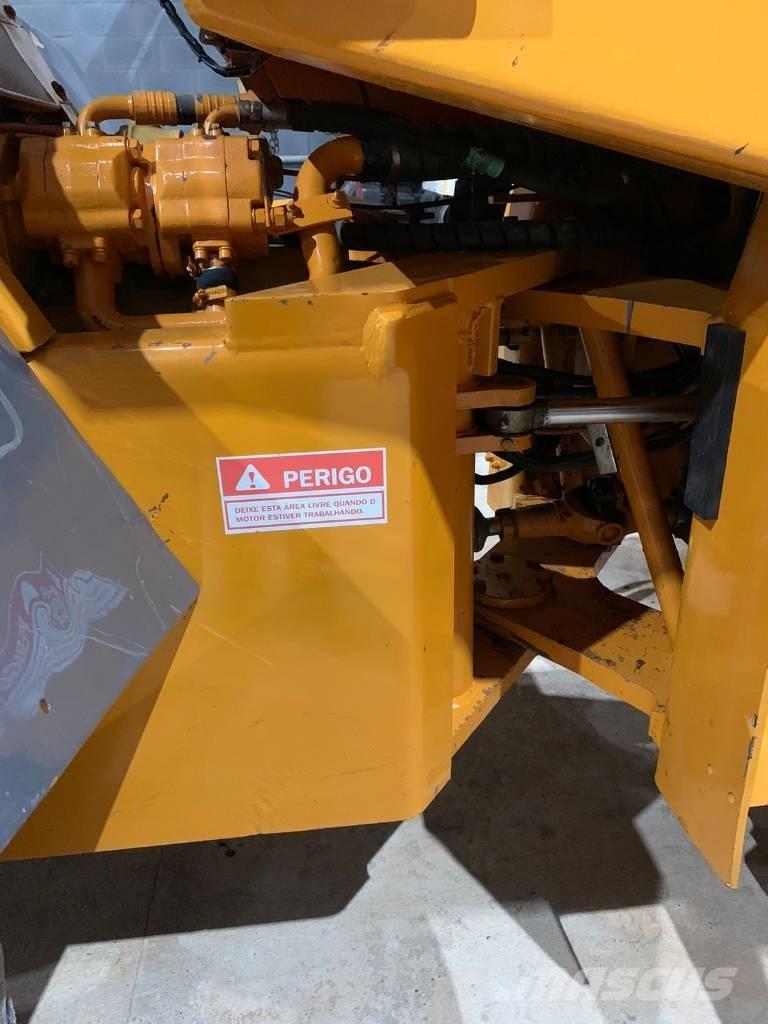 CASE W 20 E Incarcator pe pneuri