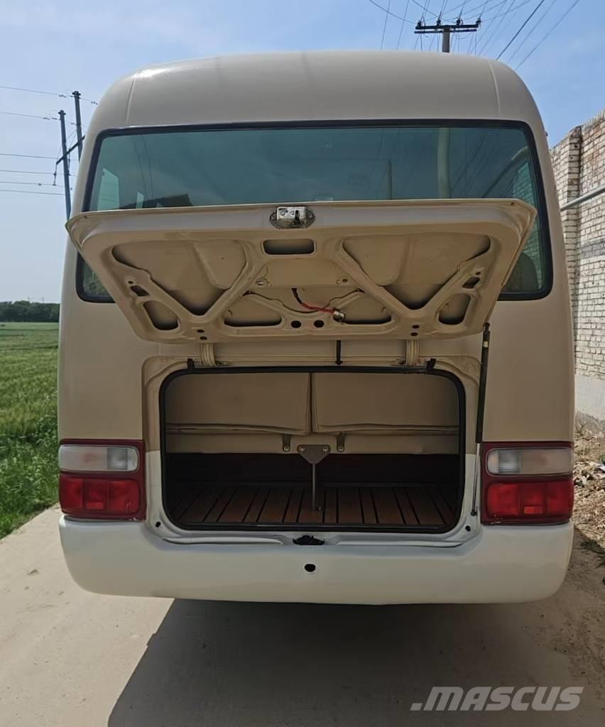 Toyota Coaster Bus Mini autobuze