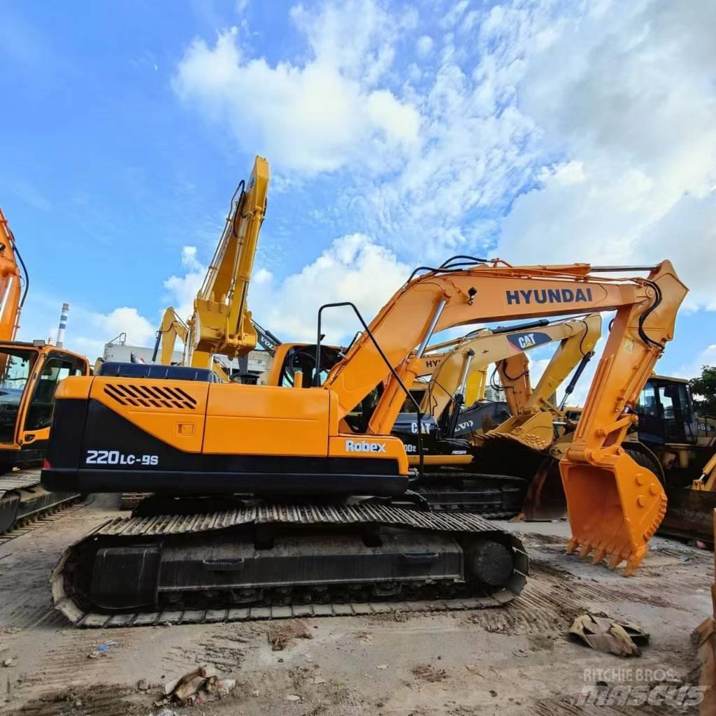 Hyundai 220-9s Excavatoare pe șenile
