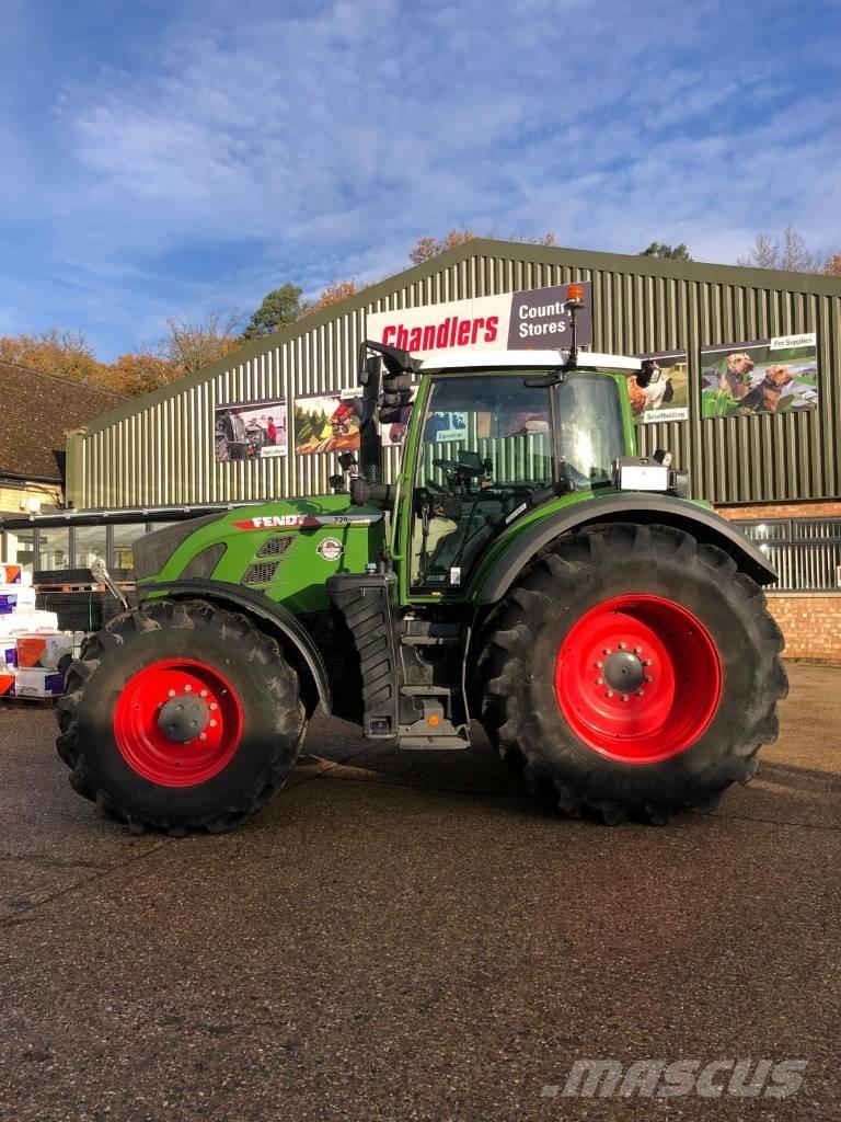 Fendt 720 Vario Tractoare