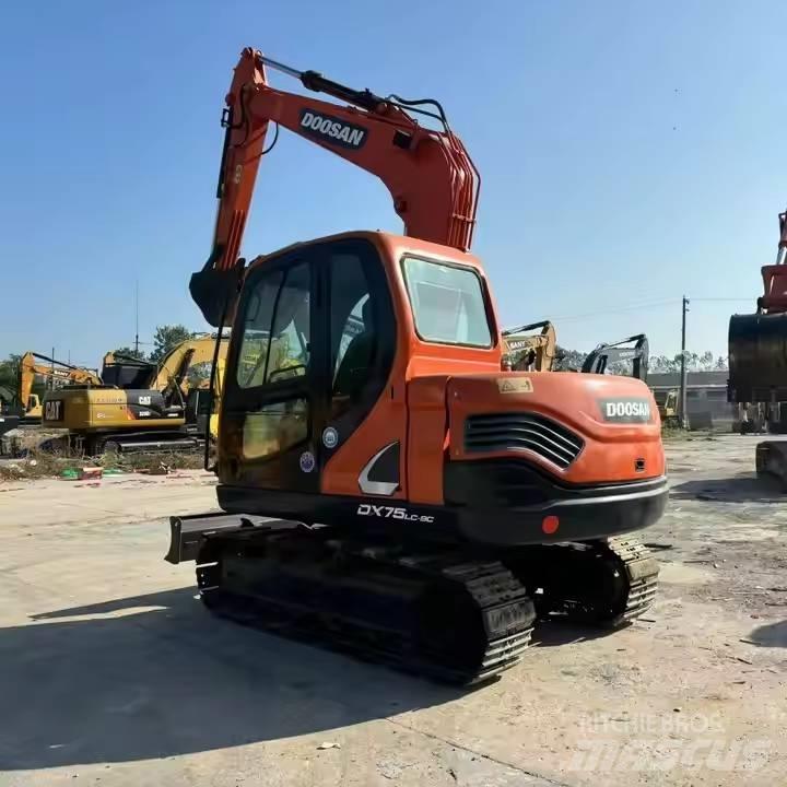 Doosan DX75-9C Excavatoare 7t - 12t