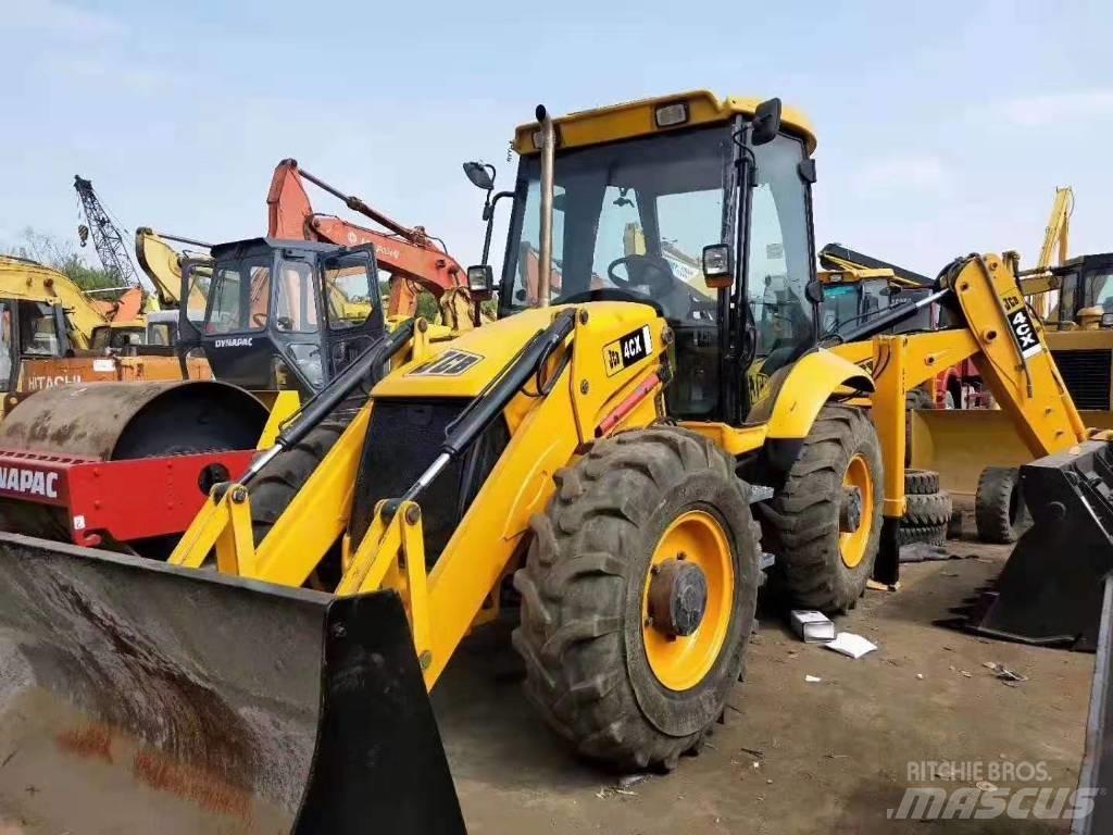 JCB 4CX Buldoexcavatoare