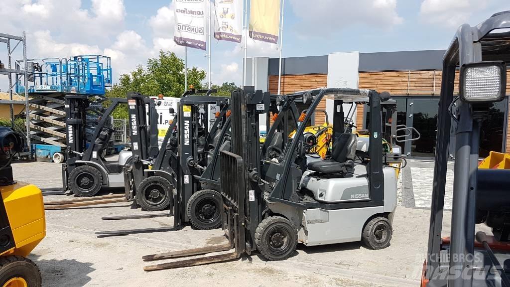 Nissan U1D2A25LQ Stivuitor GPL