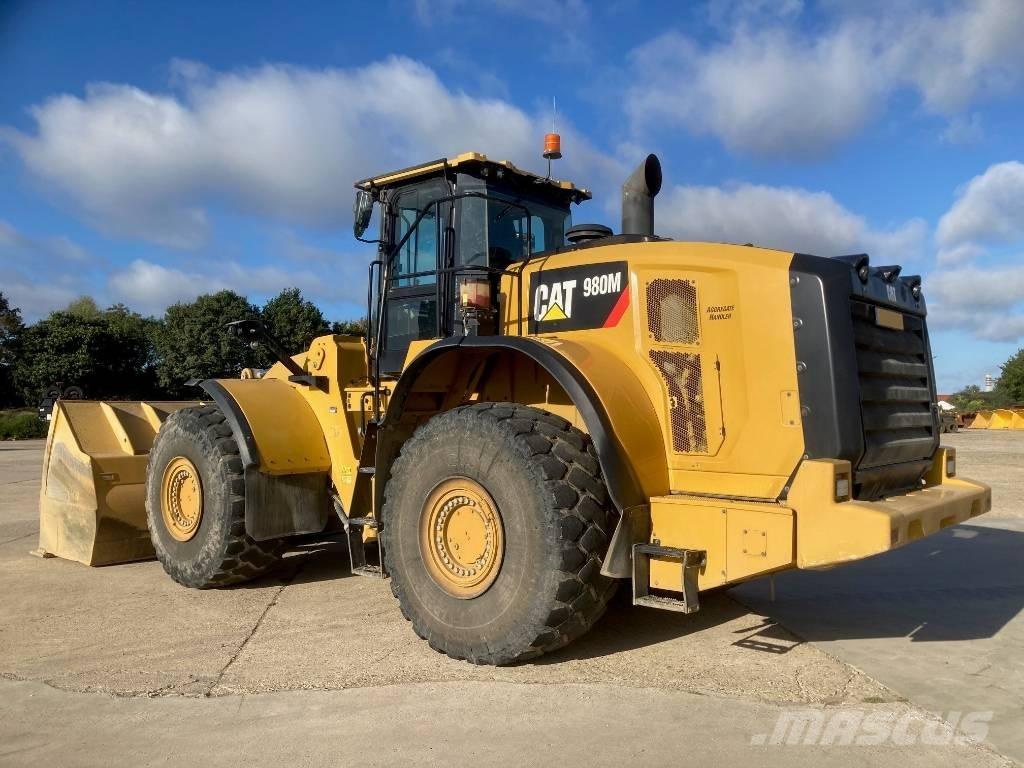 CAT 980M Incarcator pe pneuri