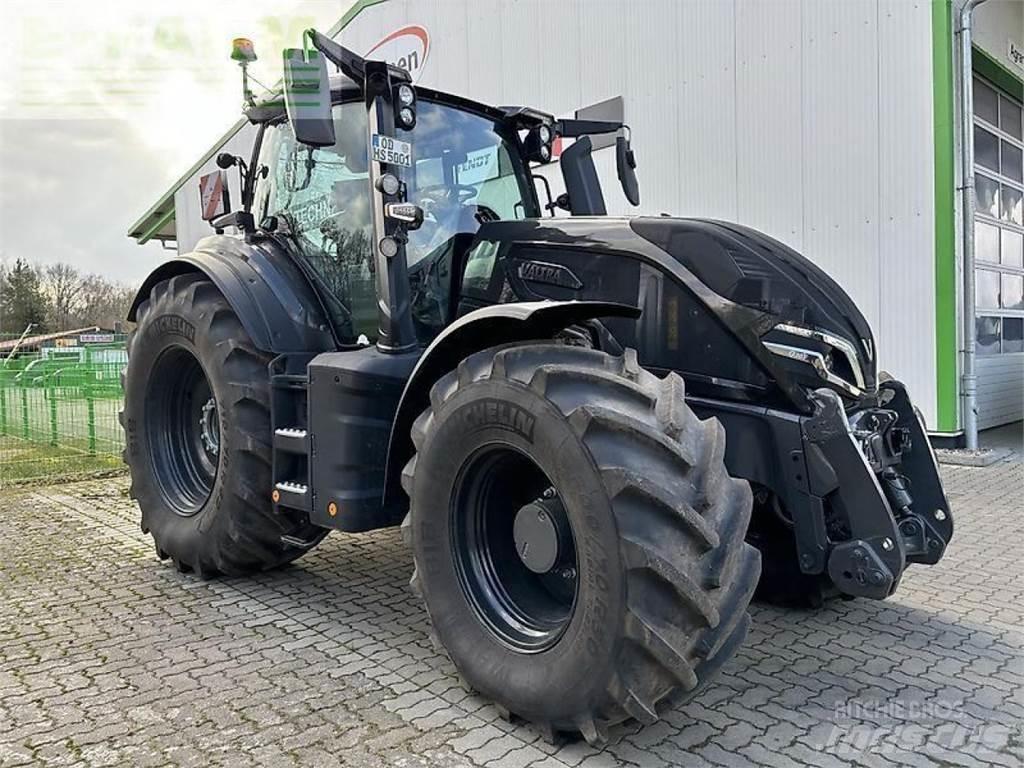 Valtra q305 Tractoare