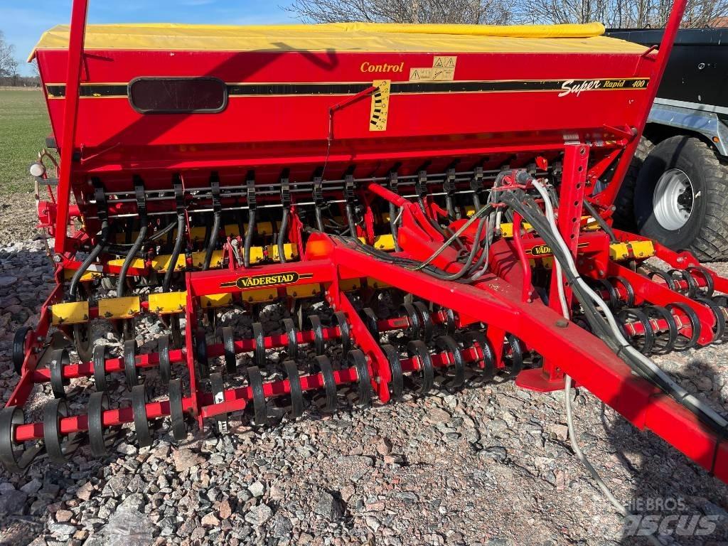 Väderstad Rapid400C Perforatoare