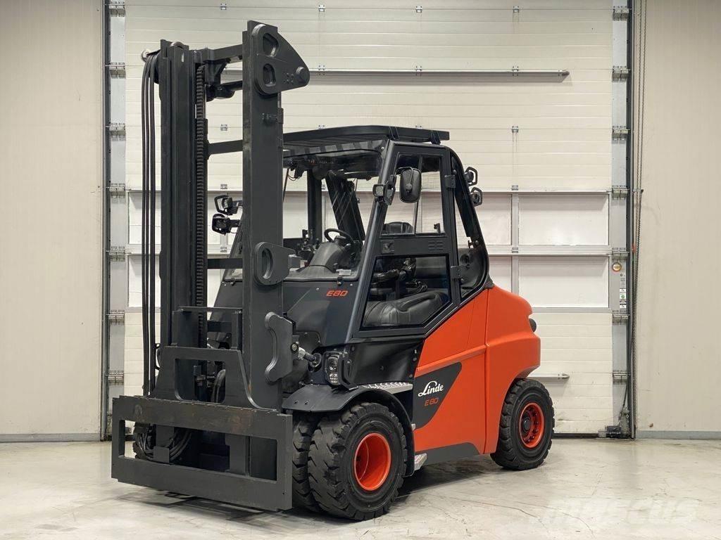Linde E80-01/900 Stivuitor electric