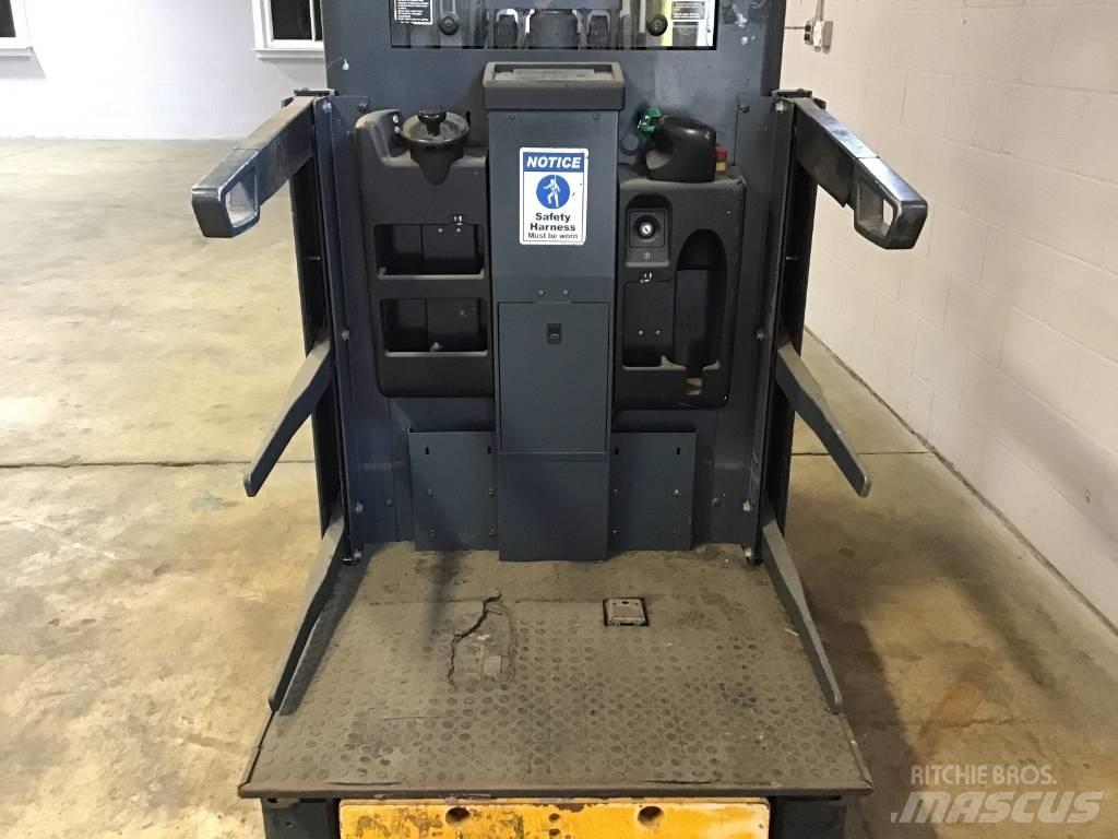 Jungheinrich EKS208 Utilaje speciale de ridicare si agatare