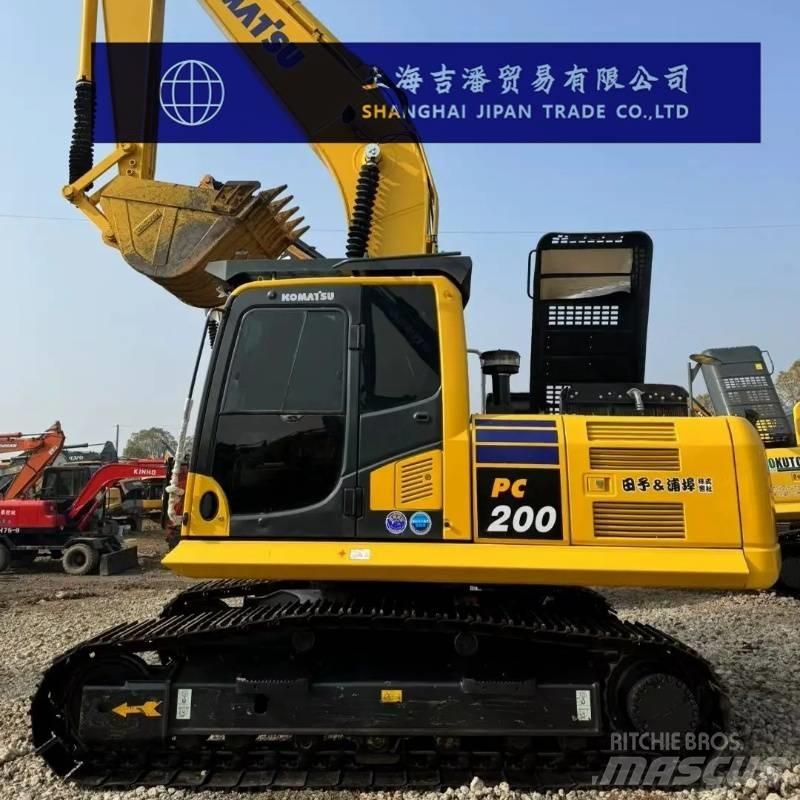 Komatsu PC 200 Excavatoare pe șenile
