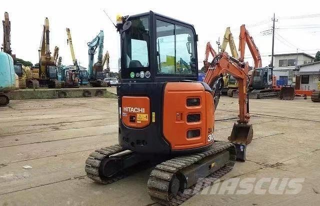 Hitachi 30 Mini excavatoare < 7t