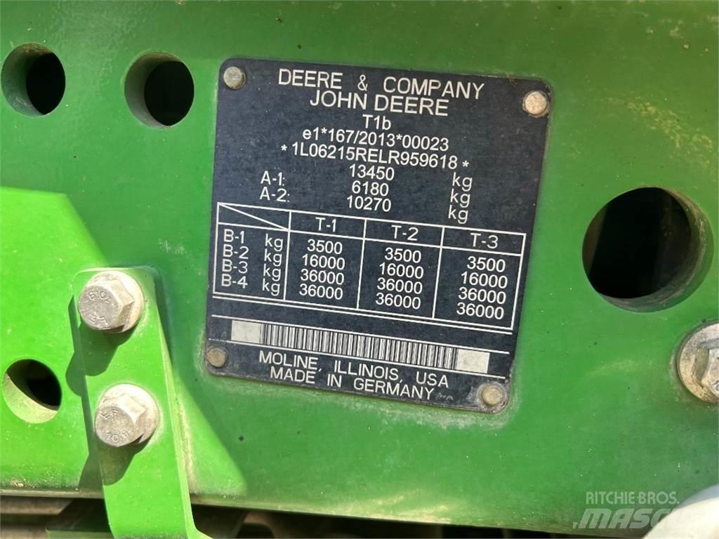 John Deere 6215R Tractoare