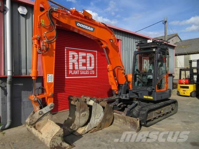 Doosan DX 85 R-3 Excavatoare 7t - 12t