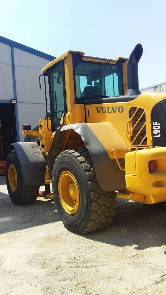 Volvo L90F Incarcator pe pneuri