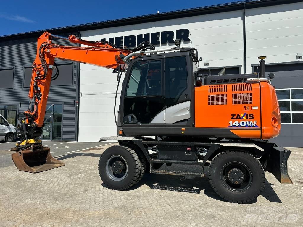 Hitachi ZX 140 W-6 Excavatoare cu roti