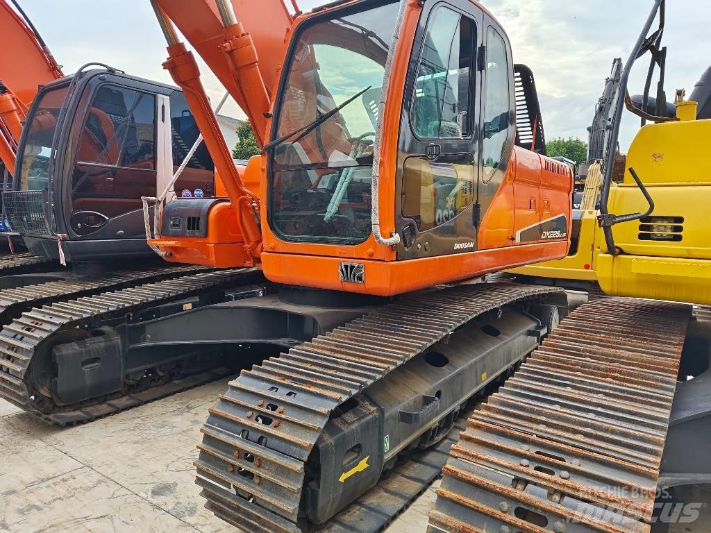 Doosan DX 225 LC Excavatoare pe șenile
