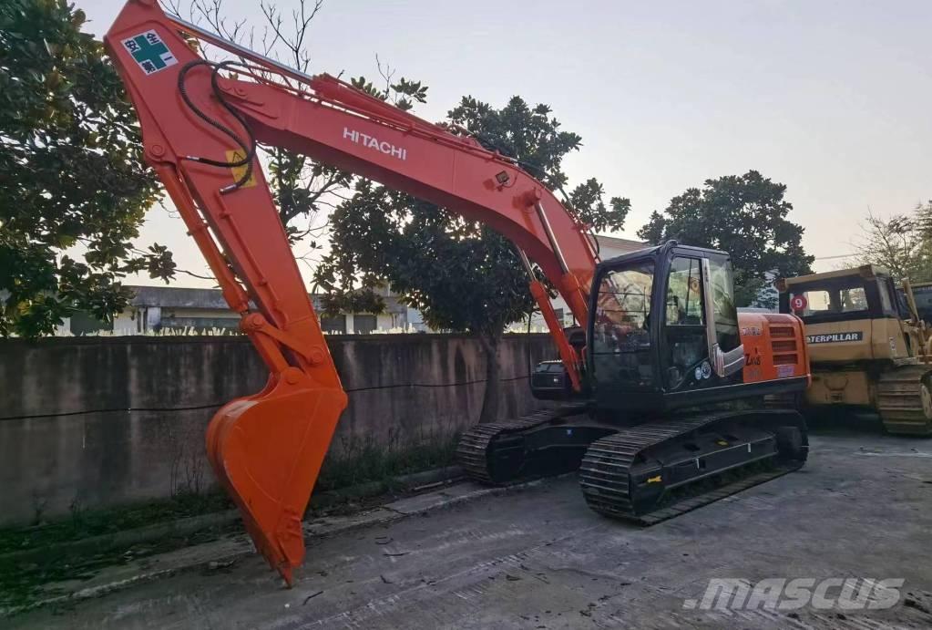 Hitachi ZX 200 Excavatoare pe șenile
