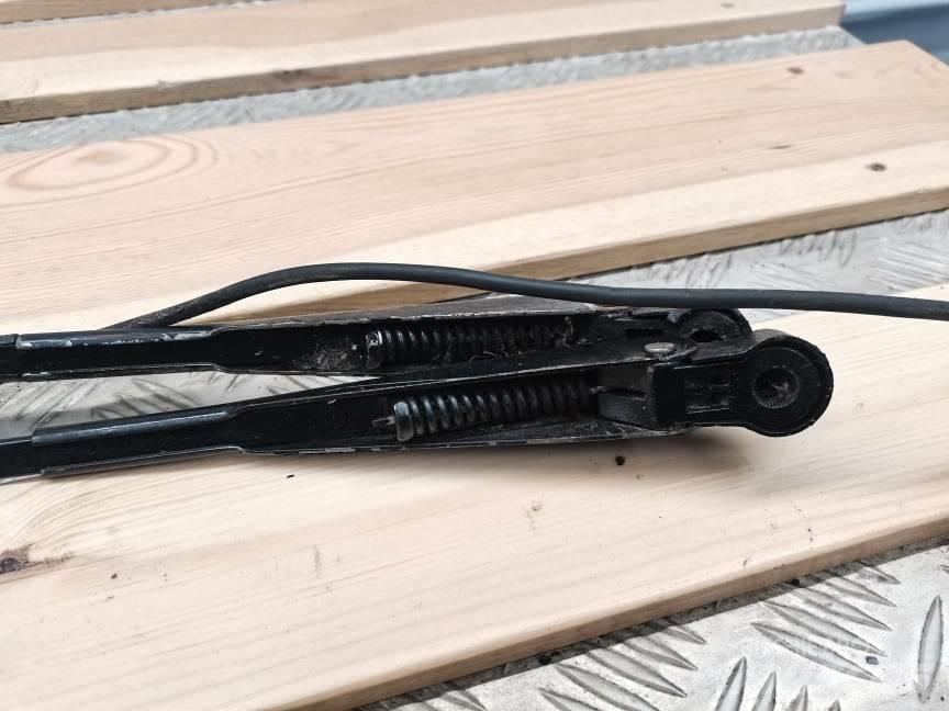 Manitou MLT  wiper Cabine si interior