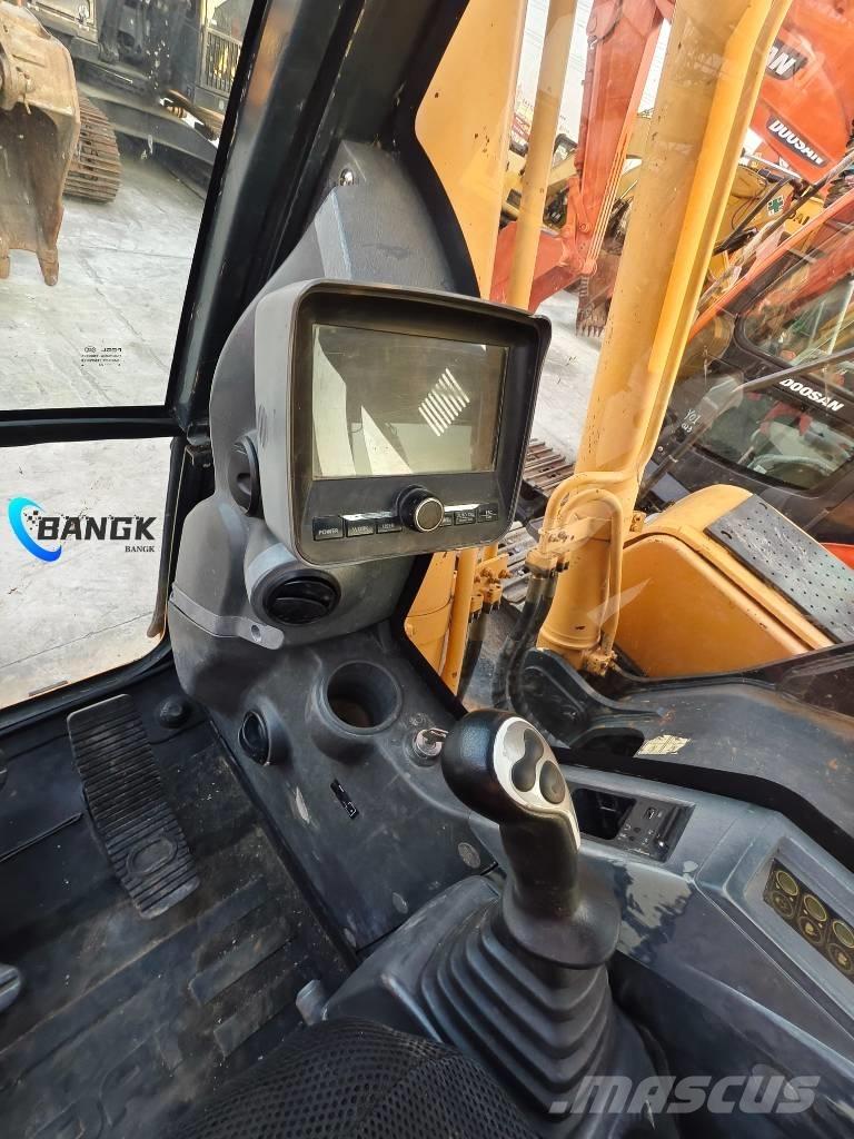 Hyundai 225LC-9T Excavatoare pe șenile
