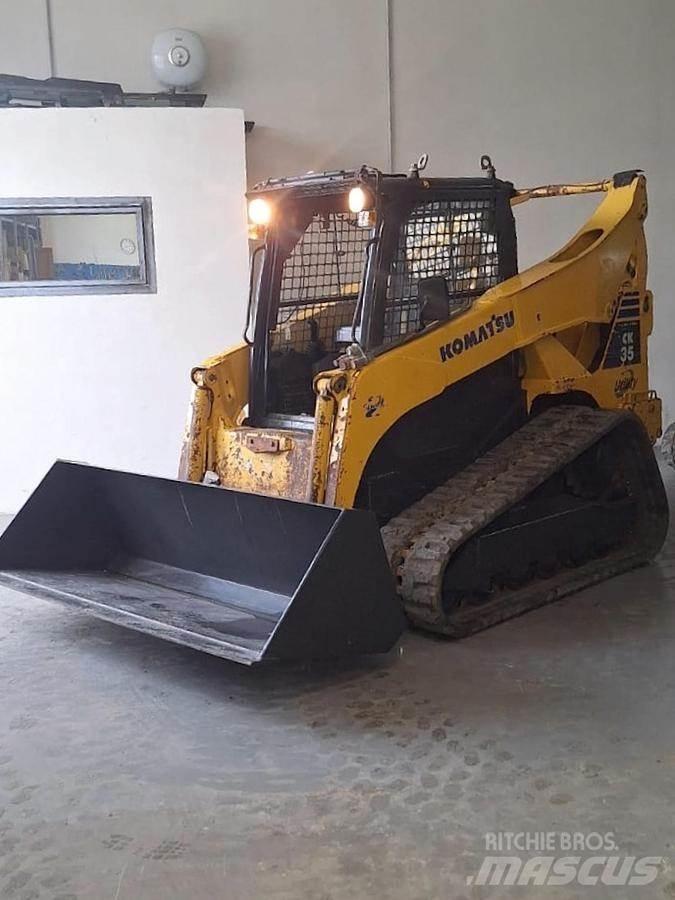 Komatsu CK35 Mini incarcatoare