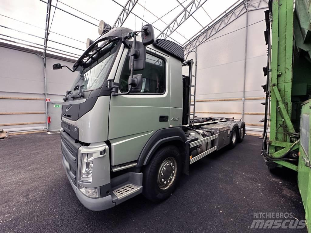 Volvo FM 420 Camion cu carlig de ridicare
