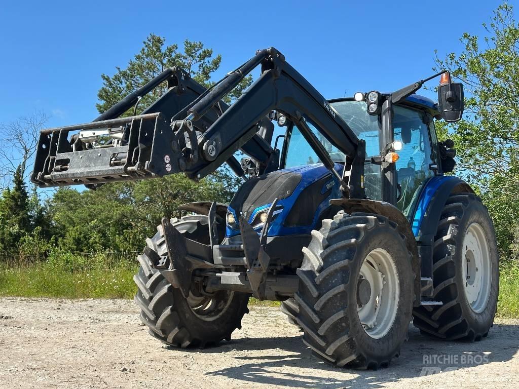 Valtra G 135 Versu Tractoare