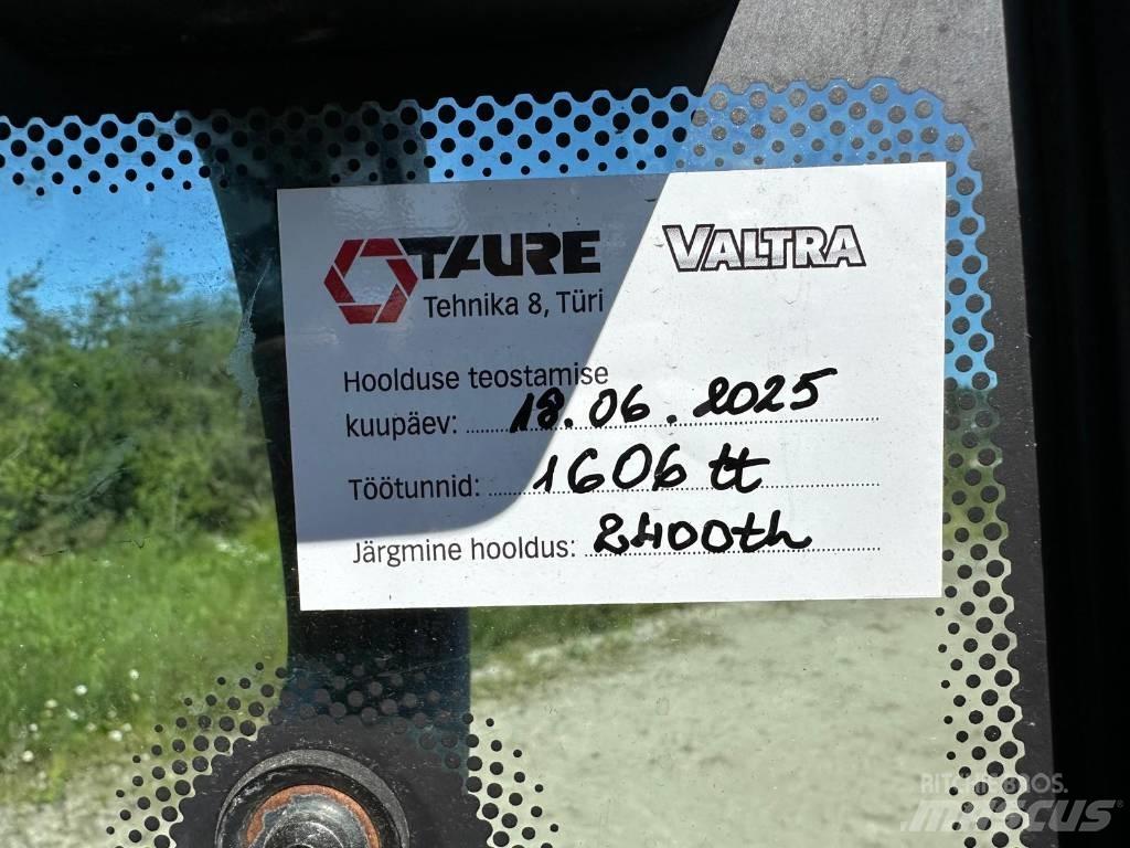 Valtra G 135 Versu Tractoare