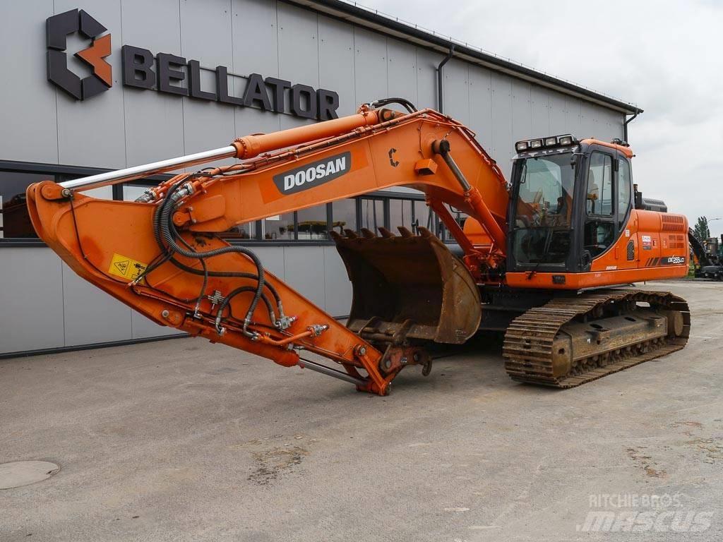 Doosan DX 255 LC-3 Excavatoare pe șenile
