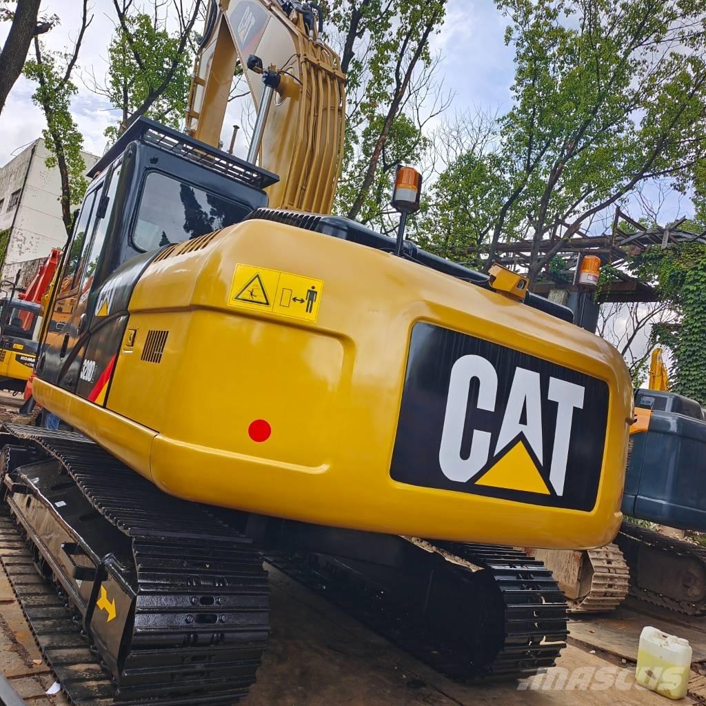 CAT 320 D2 Excavatoare pe șenile
