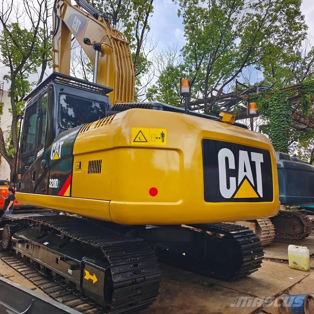 CAT 320 D2 Excavatoare pe șenile

