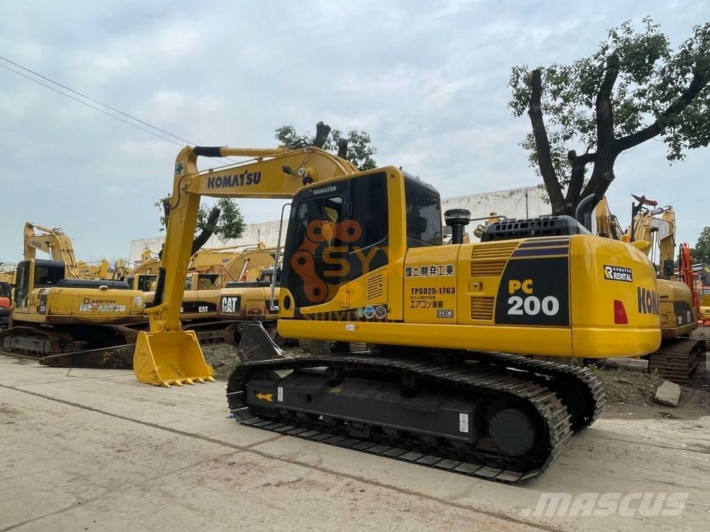 Komatsu PC 200 Excavatoare pe șenile
