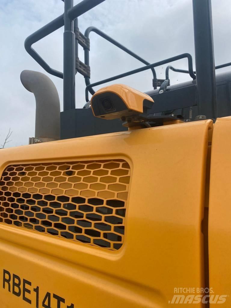 Hyundai HX140LC Excavatoare pe șenile
