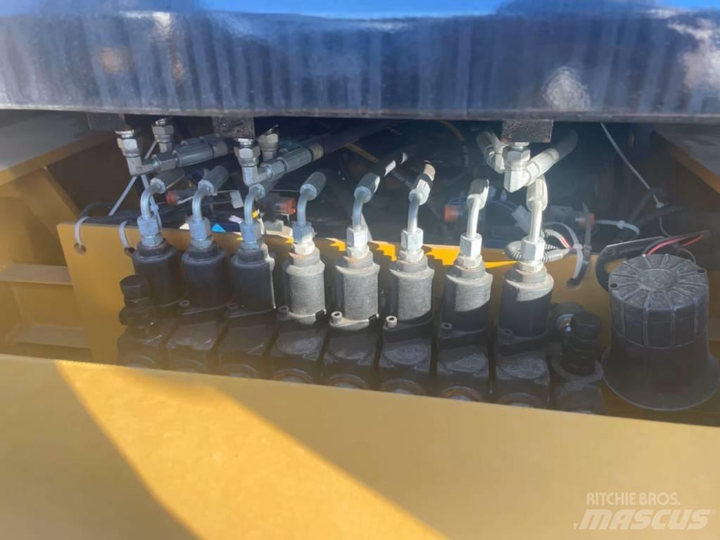 CAT 420 F Buldoexcavatoare