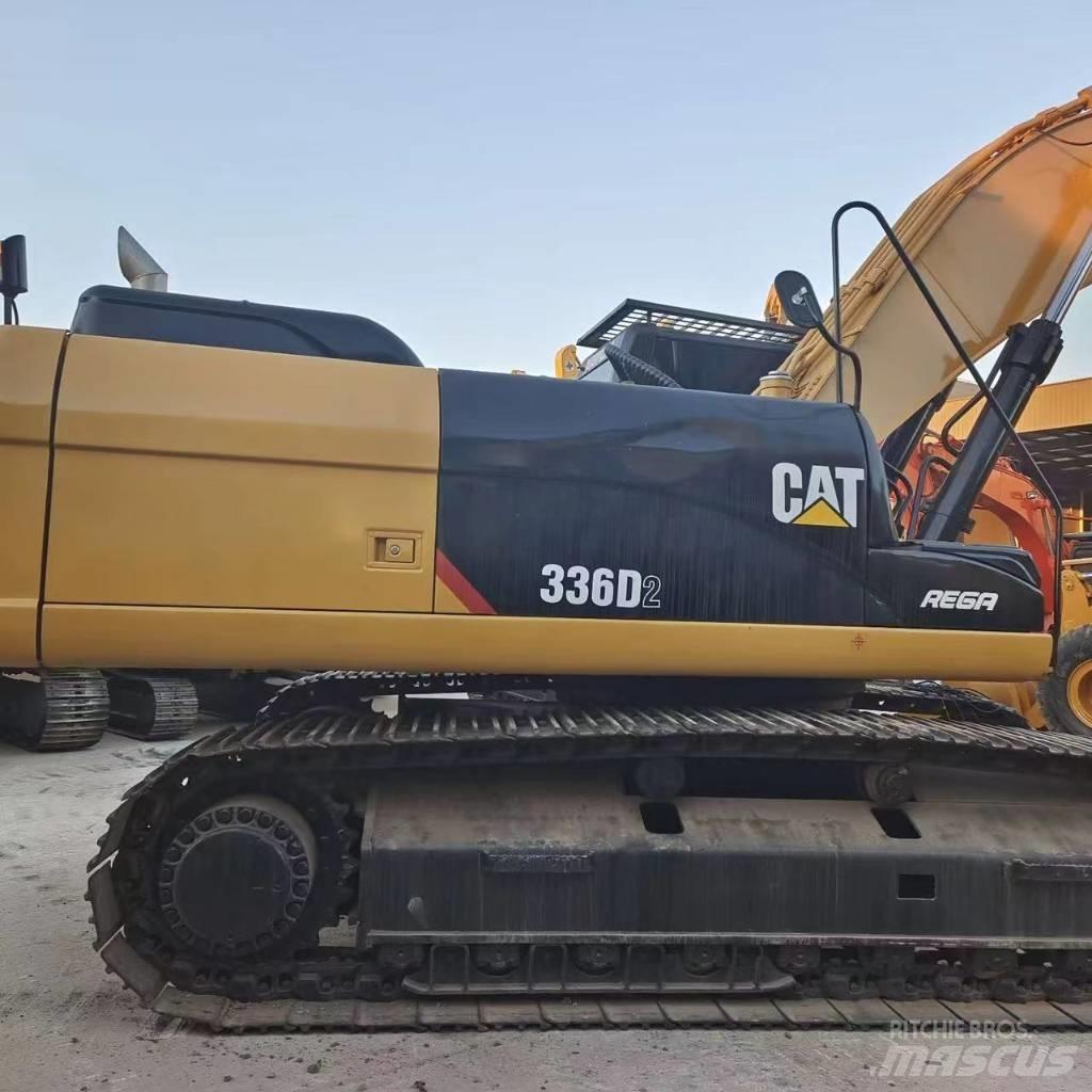 CAT 336D2 Excavatoare pe șenile
