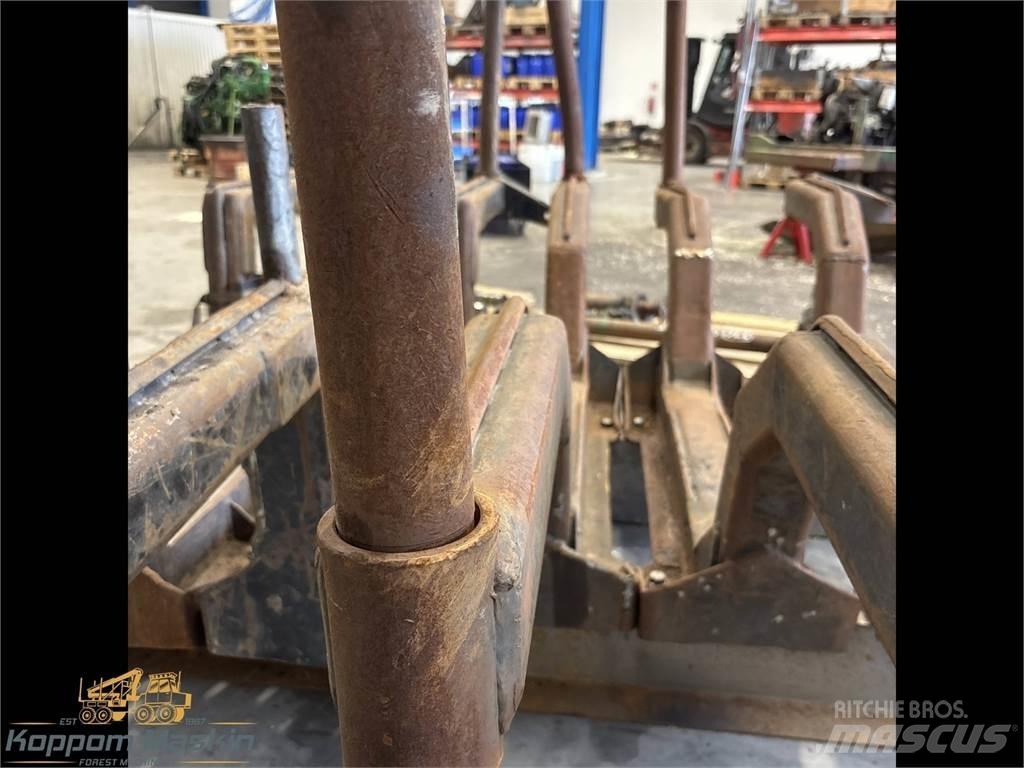 Gremo 704 Alte componente