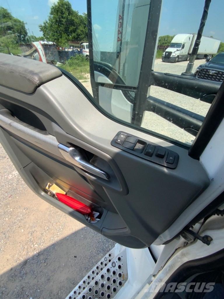 Kenworth T 680 Autotractoare