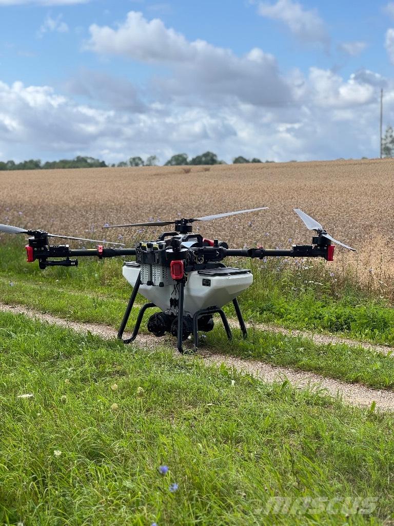  XAG P100PRO DEMO Pulverizatoare autopropulsate