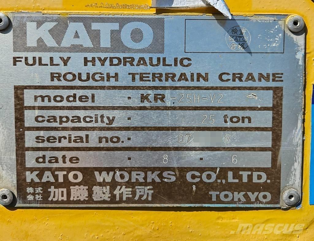 Kato KR 25 H V-2 Macara teren accidentat