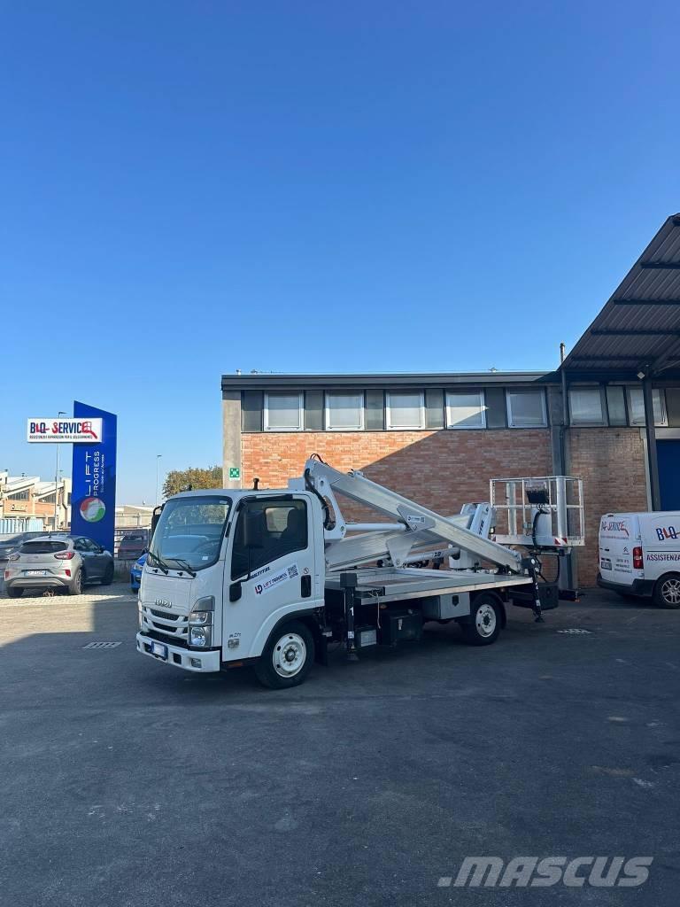 Multitel MX 200 Platforme aeriene montate pe camion