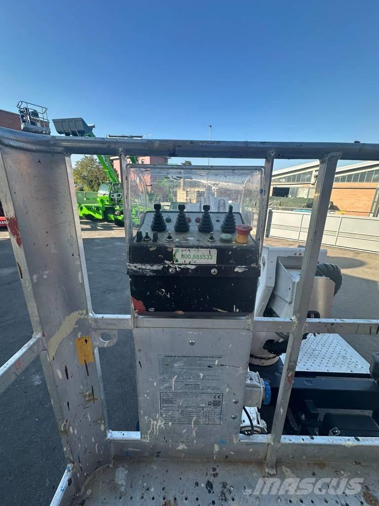 Multitel MX 200 Platforme aeriene montate pe camion