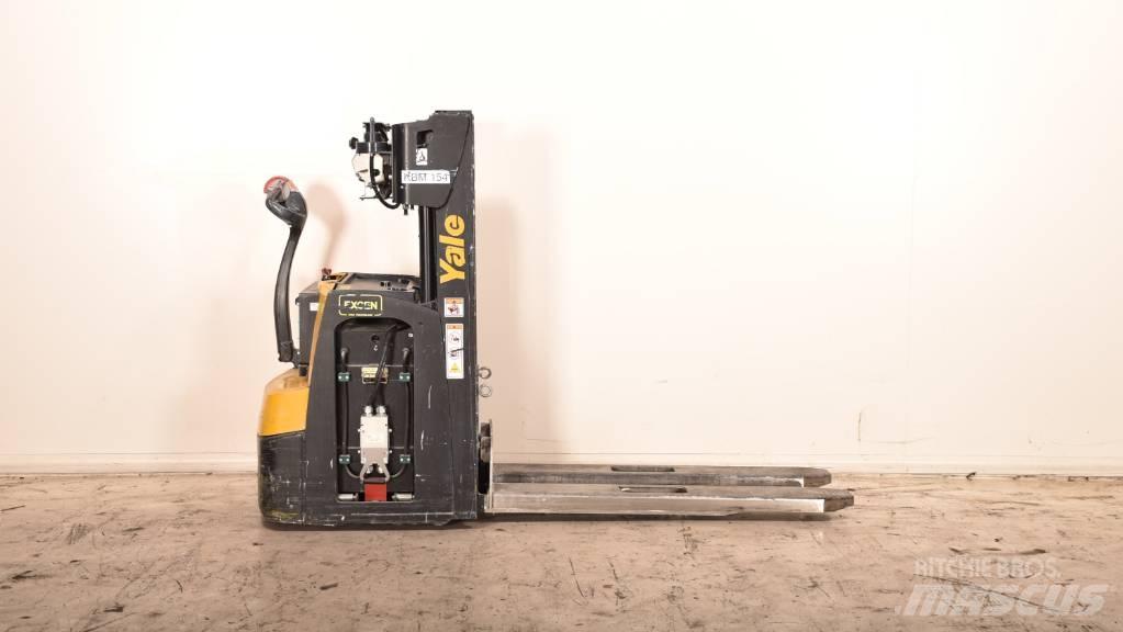 Yale MS20 Transpaleta manuala