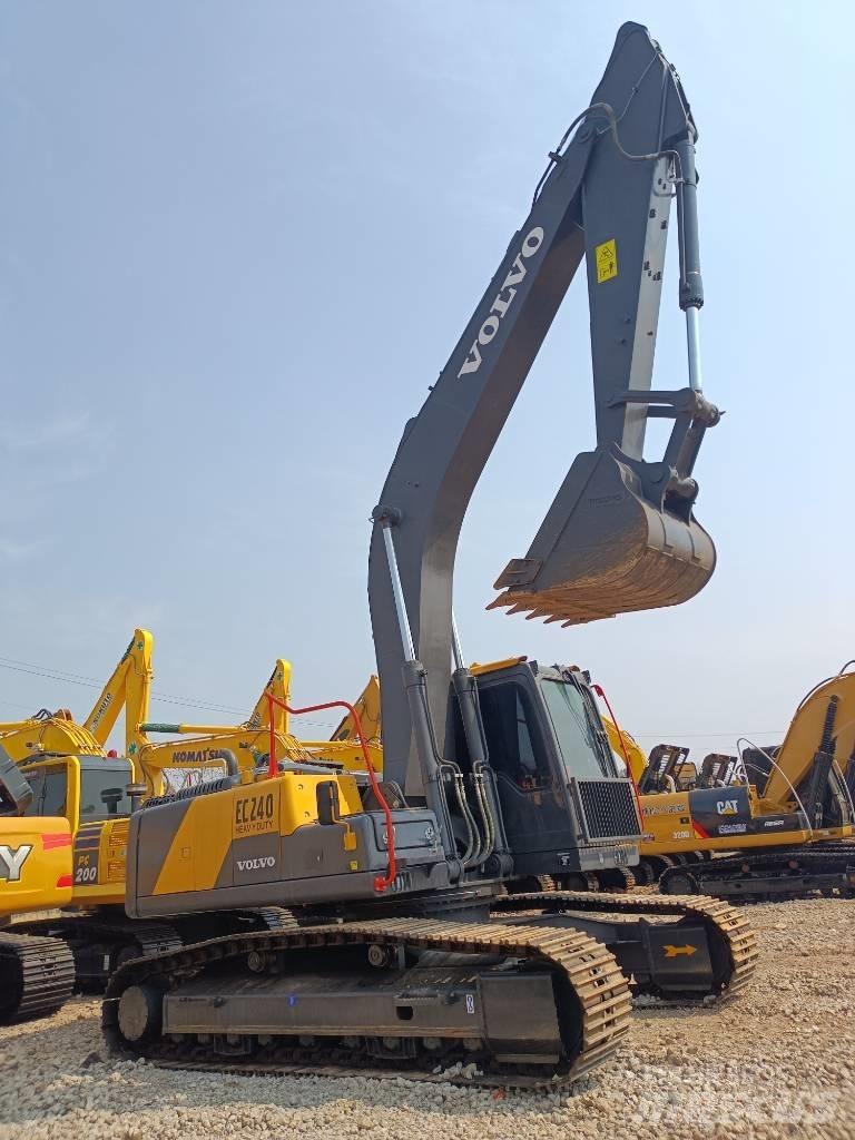 Volvo EC 240 Excavatoare pe șenile
