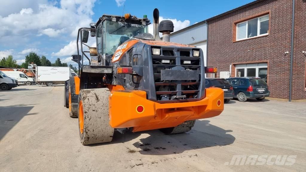 Hitachi ZW 220-6 Incarcator pe pneuri